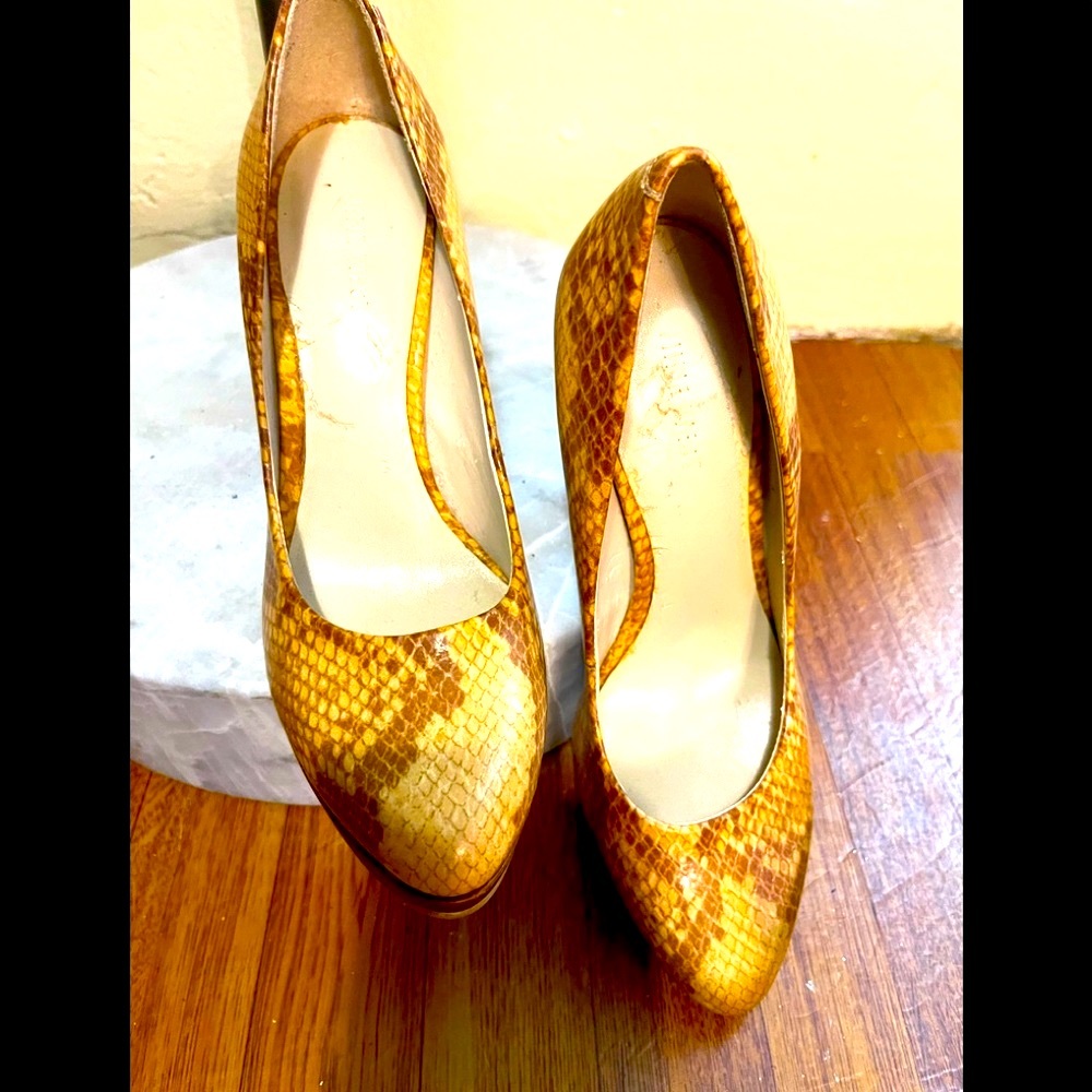 Women shoes